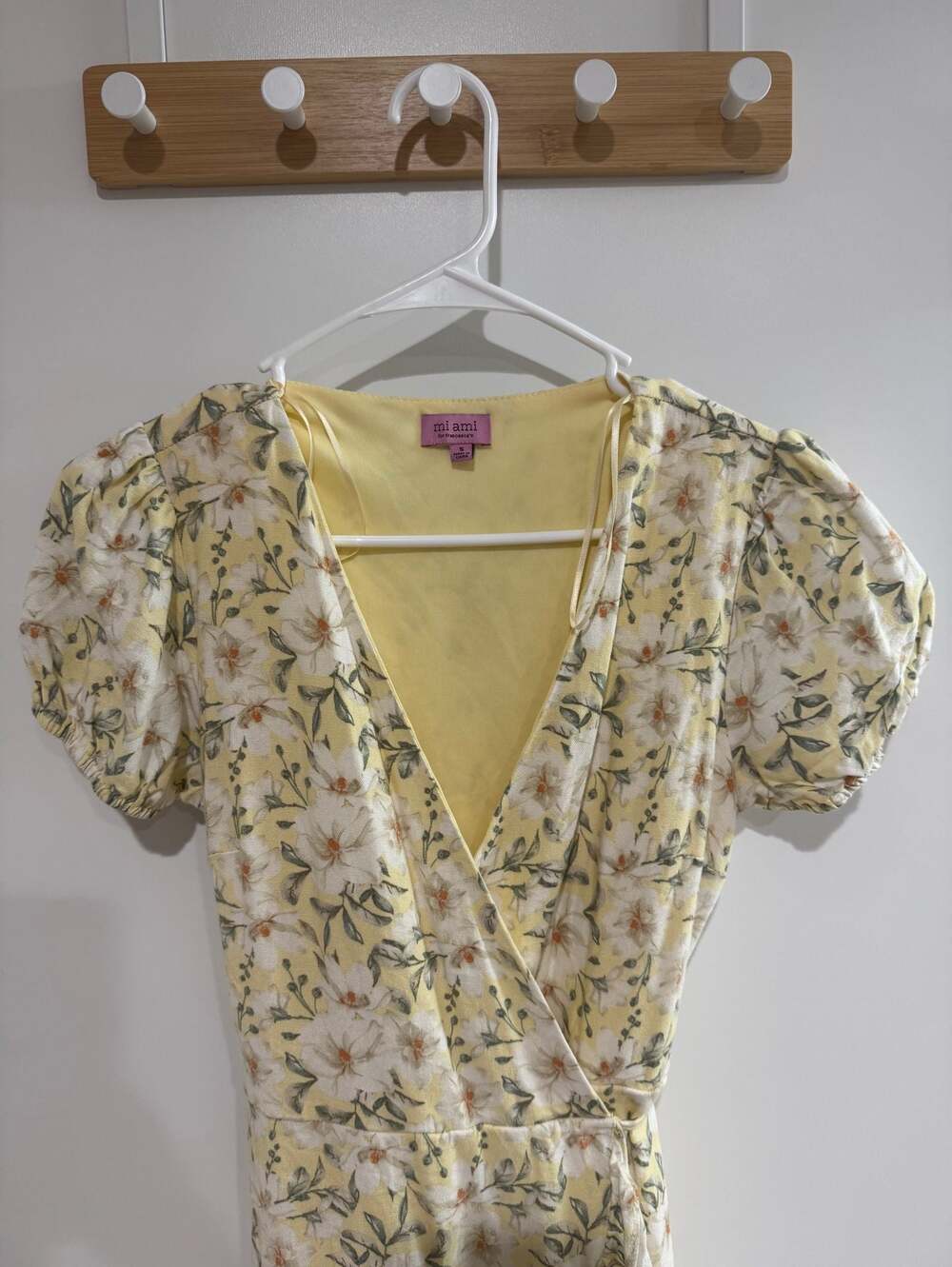 Francesca's Yellow Floral Wrap Midi Dress Size S - Picture 2 of 3